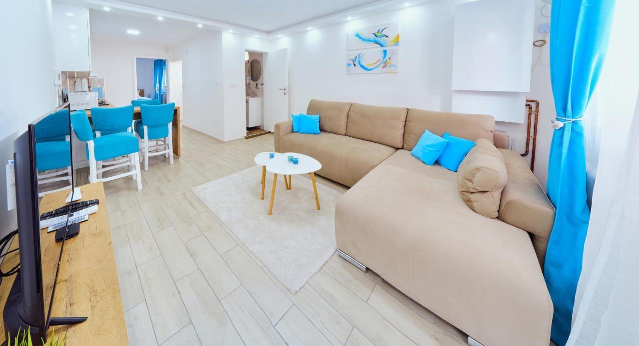 La Lorre Lux Apartment Jagodina Exteriör bild